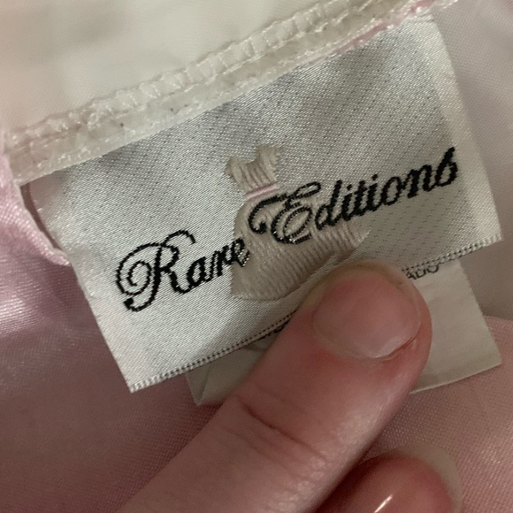 Girl’s Dress, Size 6 - Picture 2 of 3